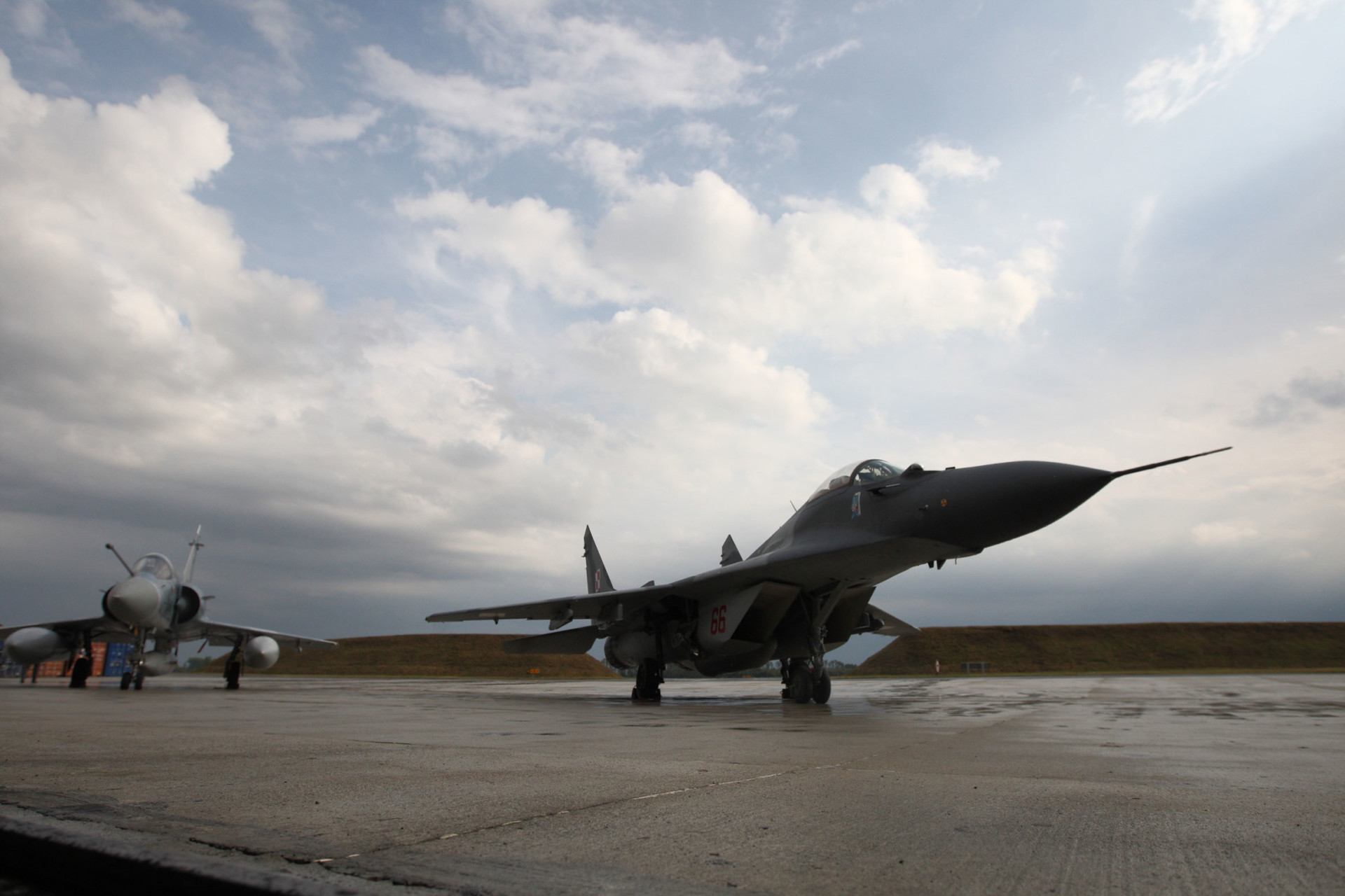 Is Poland Sending Fighter Jets to Ukraine?